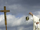 Wie lasst sich sexueller Missbrauch in der Kirche verhindern? (Bild: AP)