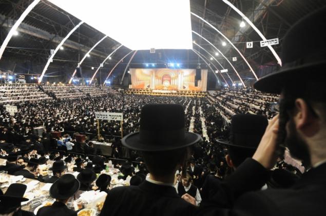 A rally at the Williamsburg armory on Dec. 4 to celebrate the Satmar sect's rabbinical dynasty.