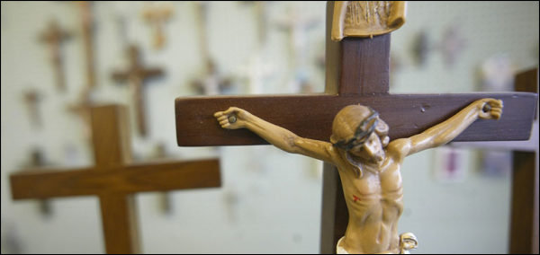 Missbrauche in der katholischen Kirche waren gerade in den 60er, 70er und 80er Jahre keine Seltenheit. (Bild: Keystone/AP/Johnathon Henninger)