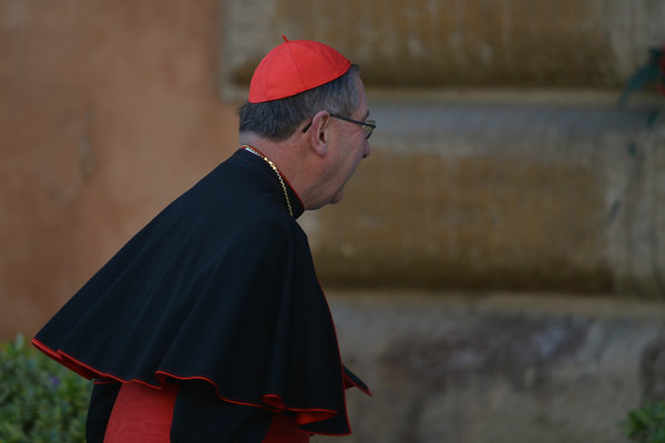 Cardinal Roger Mahony arrives at the Vatican for talks ahead of a conclave to elect a new pope. (Vincenzo Pinto / AFP/Getty Images / March 4, 2013)