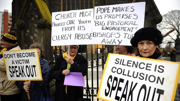 Broken Rights Australia conducts a vigil outside Melbourne's St Patrick's Cathedral to remember clergy abuse victims. Photo: Pat Scala
