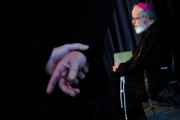 Archbishop Sean O'Malley is seen during a news conference where the Archdiocese publicly released a list of all parish closings May 25, 2004 in Boston, Massachusetts. (William B. Plowman/Getty Images)