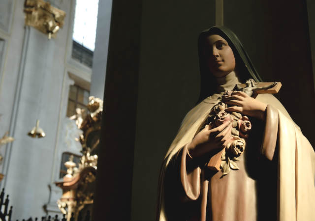 The Catholic Church in a series of new scandals of pederasty.