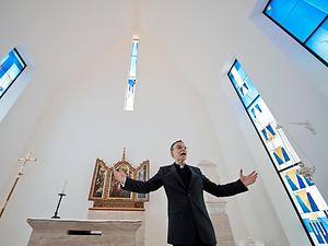 „Nur im Miteinander gibt es Halt“, meint Franz-Peter Tebartz-van Elst.