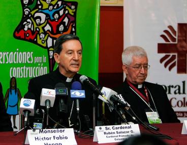 Monsenor Ruben Salazar, arzobispo de Bogota, hizo un llamado a victimas de abusos sexuales de miembros de la iglesia a denunciar.