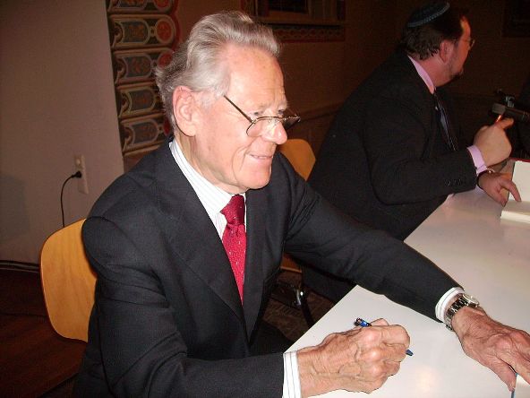 (Hans Kung in Hechingen, Germany, March 2, 2009/Muesse)