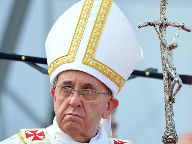 El pontifice pidio, ademas, apoyo para las victimas ?en el doloroso camino de curacion, que conducen con valor?.
