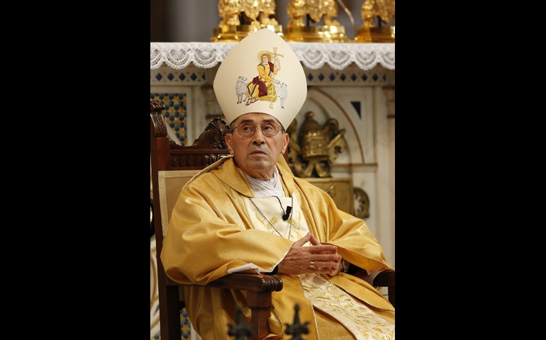 Cardinal Velasio De Paolis (CNS/Paul Haring)