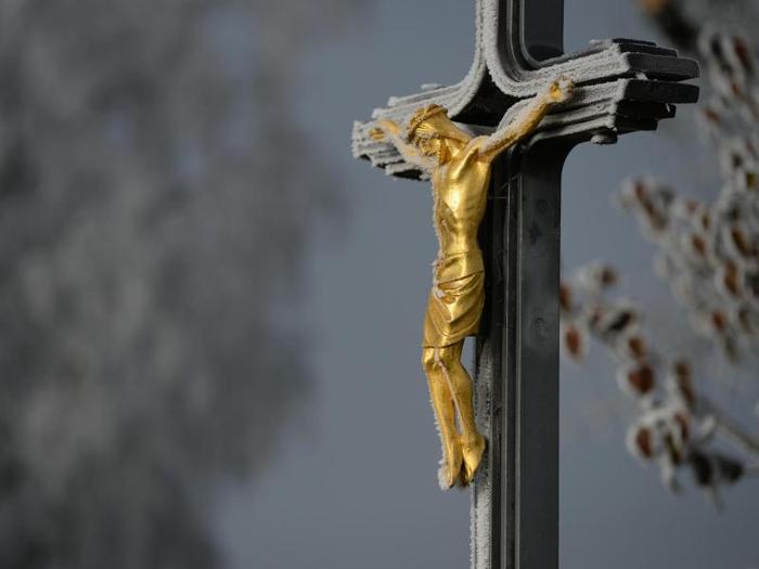 Die Missbrauchsfalle schadigten den Ruf der Kirche schwer. Foto: F. Kastle/Symbol (Bild: dpa)
