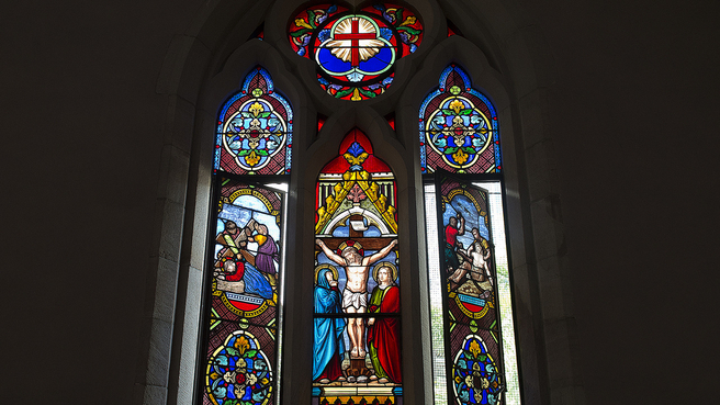 A Melbourne priest has been jailed for sexually abusing an altar boy more than 40 years ago.