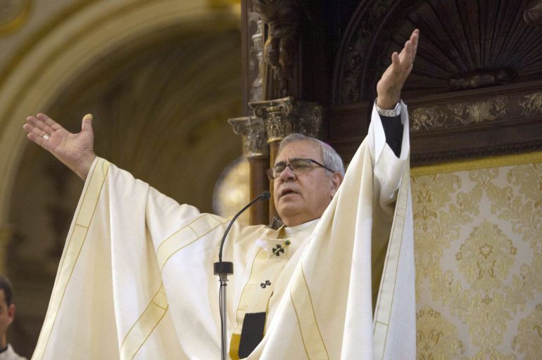 El arzobispo de Granada, Francisco Javier Martinez,durante la omilia en la catedral de Granada / MIGUEL ANGEL MOLINA (EFE)