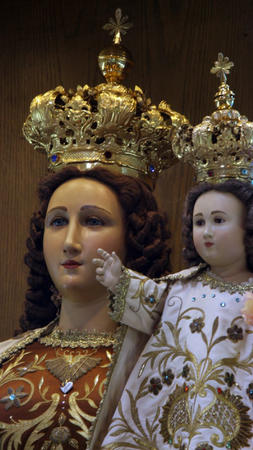 The Archdiocese of Chicago alleges three parishioners removed jewlery and gowns from The Shrine of Our Lady of Mount Carmel in Melrose Park. (Chuck Berman, Chicago Tribune)