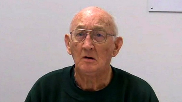 Paedophile priest Gerald Ridsdale can't remember who else was in the room when he abused a child.