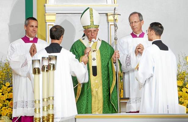Pope Francis celebrates mass on the Ben Franklin Parkway to close out the 2015 World Meeting of Families in Philadelphia.