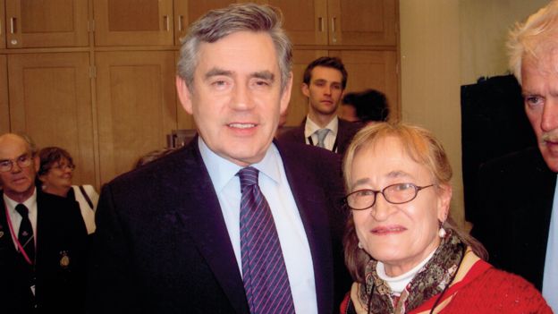 Pamela Smedley meeting Gordon Brown after the British government's official apology in 2010