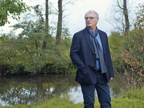 Dr. Bernd Deininger ist als Psychoanalytiker auf den Bereich der Therapie von sexuell ubergriffigen Klerikern spezialisiert. Foto: MVZ/ Pegnitz