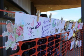 PHOTO: Messages of hope left at the Museum of Australian Democracy. (ABC: Charlotte King)