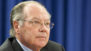 Former Supreme Court Justice, Michel Bastarache was in charge of a confidential compensation process for abuse victims in the Bathurst and Moncton diocese. ((Jacques Boissinot/Canadian Press))