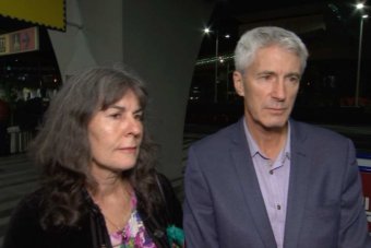 PHOTO: Anthony and Chrissie Foster travelled from Australia to watch Cardinal George Pell's appearance. (ABC News)