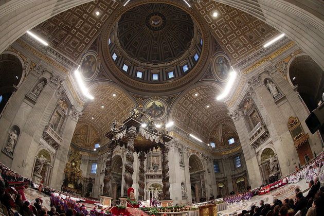 A general view of the atmosphere as Pope Francis celebrates Ash Wednesday Mass at St. Peter's Basilica on February 10, 2016 in Vatican City.