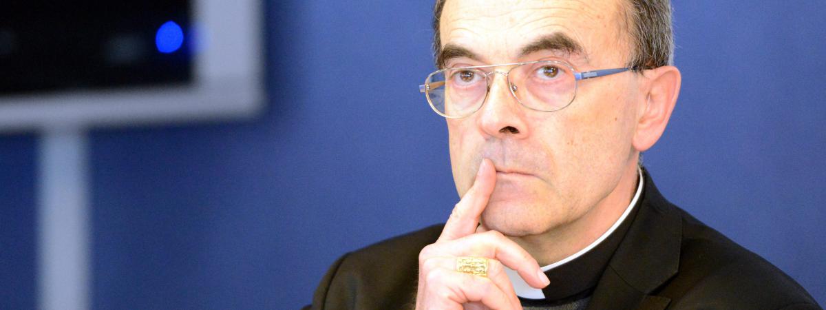 Le cardinal Philippe Barbarin, le 15 mars 2016, a Lourdes (Hautes-Pyrenees). (DDM - RACHEL BARRANCO / MAXPPP)