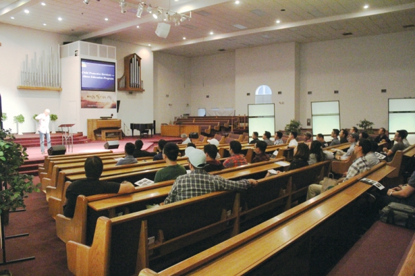 Korean American pastors gathered on September 11 at Cerritos Mission Church for a seminar on crisis management.