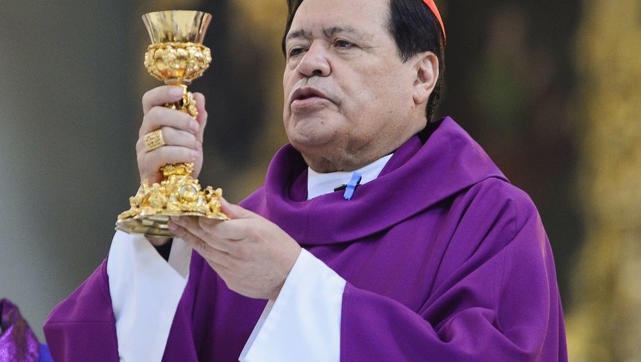 El cardenal Norberto Rivera sera investigado por encubrir a sacerdotes pedofilos. AFP