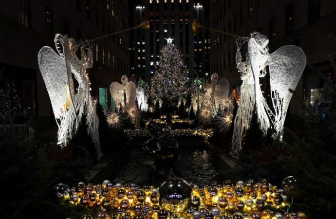 The Christmas tree at Rockefeller Center is pictured in the Manhattan borough of New York City following a lighting ceremony Nov. 29. (Credit: Carlo Allegri/Reuters via CNS.)