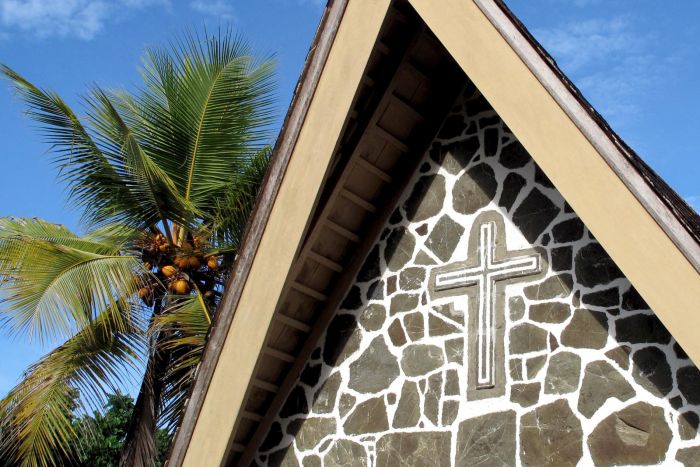 PHOTO: An Australian priest working in PNG has been investigated by police. (AAP: Ilya Gridneff, file photo)