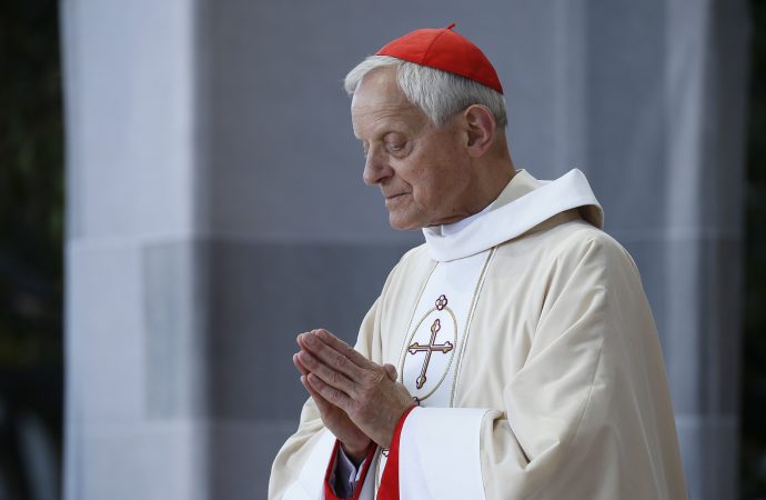 Cardinal Donald W. Wuerl of Washington is pictured as Pope Francis celebrates Mass in Washington Sept. 23, 2015. (Credit: CNS.)