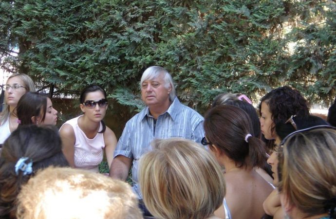 Piero Alfio Capuana, the head of a lay Catholic group in southern Italy speaks before a crowd of followers. He is currently charged with the sexual abuse of at least ten underage girls, as the local diocese refuses to implement any form of oversight on the group. (Credit: LaSpiaPress.)