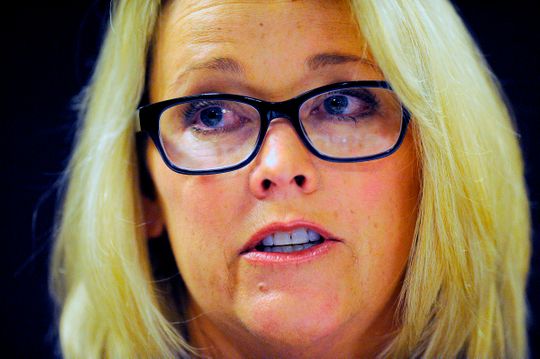Former Boston news anchor Heather Unruh speaks at a press conference in November 2017 in Boston during which she accused actor Kevin Spacey of allegedly sexually abusing her son in July 2016 on Nantucket Island. (Photo: JOSEPH PREZIOSO/ AFP/Getty Images)