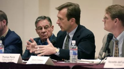 Thomas Plante participates on a clergy abuse panel on May 30, 2003, at Santa Clara University. Photo by Charles Barry/Santa Clara University