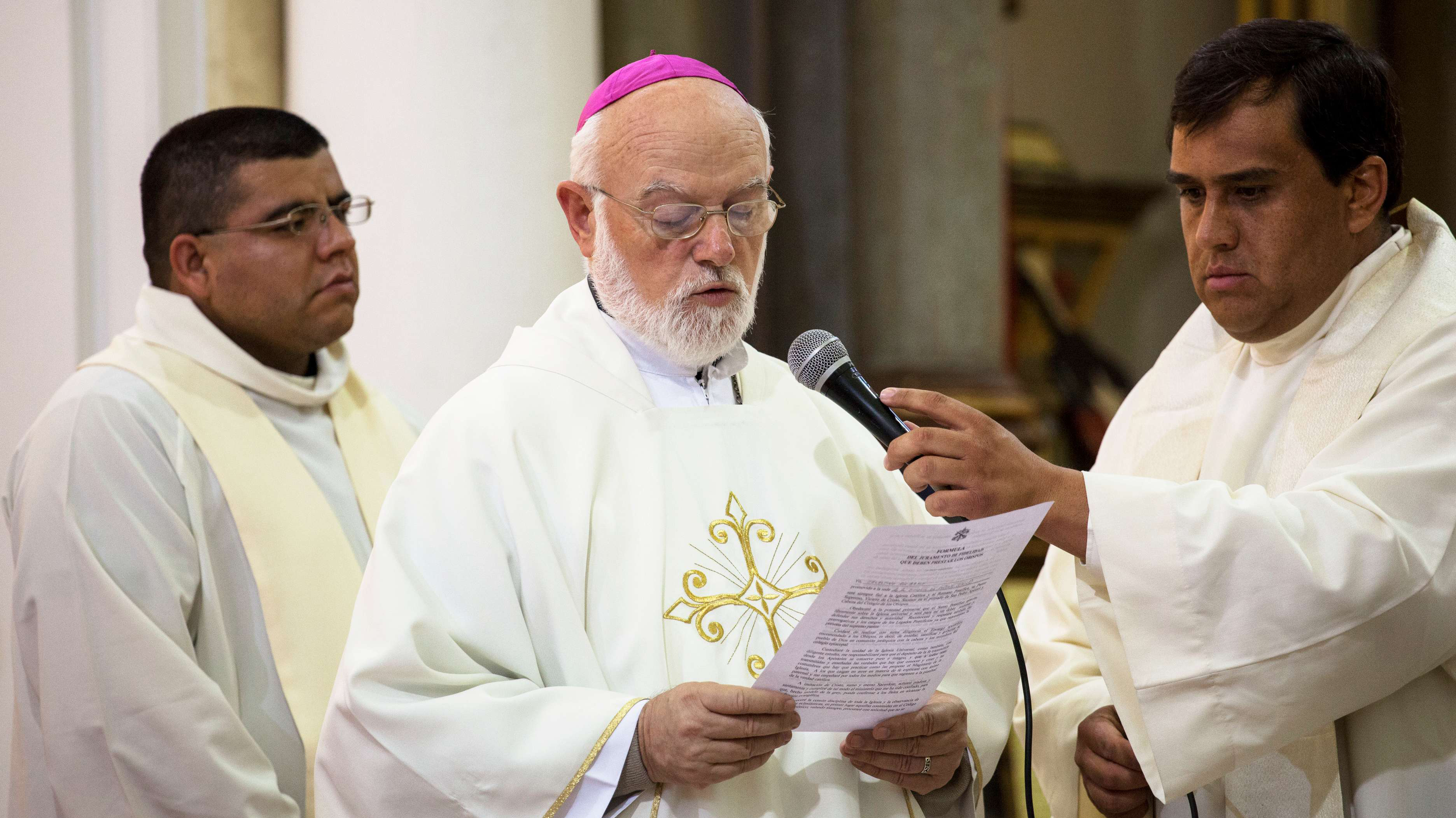 Celestino Aos, nuevo administrador apostolico de Santiago.