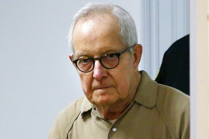 Robert F. Bukaty, ASSOCIATED PRESS
