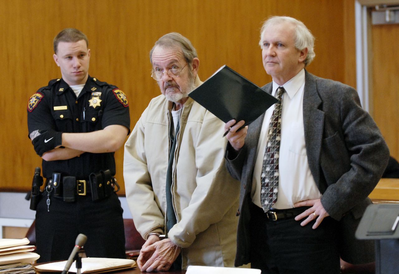 Former Catholic priest James Hanley appears in the courtroom of Hudson County Superior Court Judge Sheila Venable in Jersey City on Thursday, February 22, 2007, with his lawyer, John Conbery.Reena Rose Sibayan