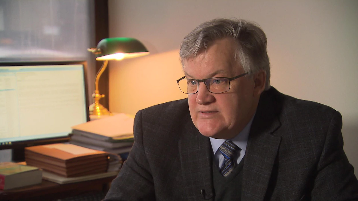 L'avocat Alain Arsenault defend des victimes de pretres.