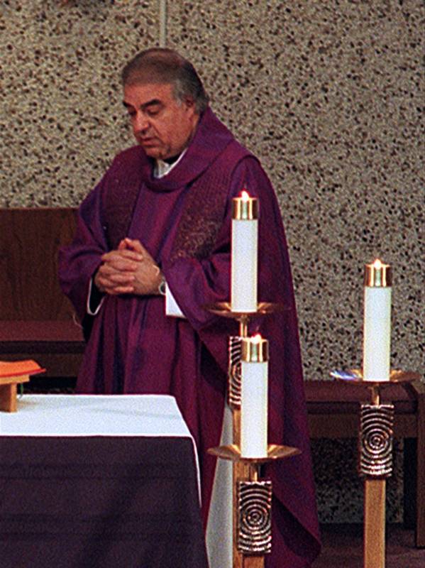 The Rev. William Lupo resigned the priesthood in 2002 after repeated allegations of sexual misconduct with teenage girls and young women from his time at St. Mary Parish in Des Plaines in the mid-1980s, according to documents released Thursday by the Archdiocese of Chicago.