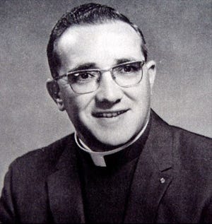 Image of Fr. Jesus Goni, St. Genevieve Catholic Church