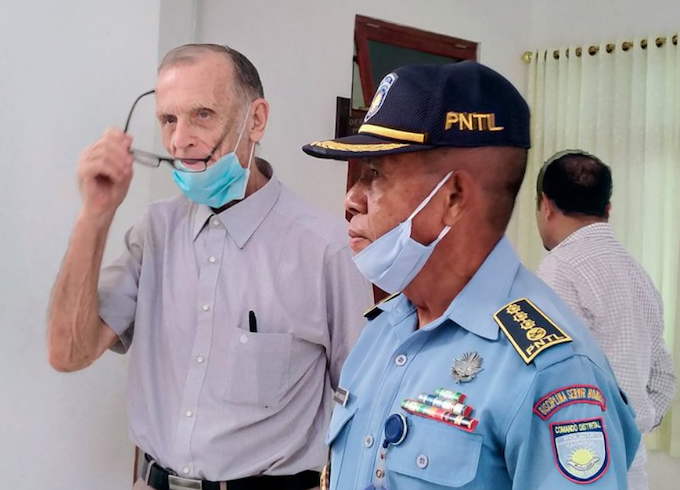 The accused ex-priest and former missionary Richard Daschbach (left) at a courthouse in Oecusse enclave, Timor-Leste, on February 22, 2021. Image: Lusa