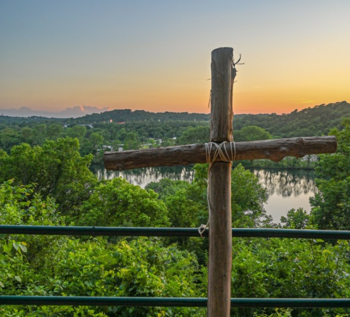 A cross at Kanakuk Kamp near Branson, Missouri. (Kanakuk Kamps/Facebook.)