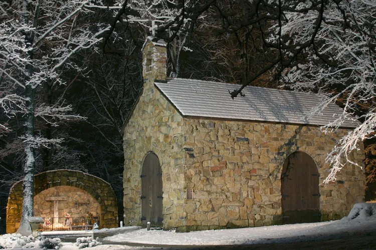 The Portiuncula Chapel on the campus of the Franciscan University of Steubenville./ Robert Pernett via Flickr (CC BY-ND 2.0).