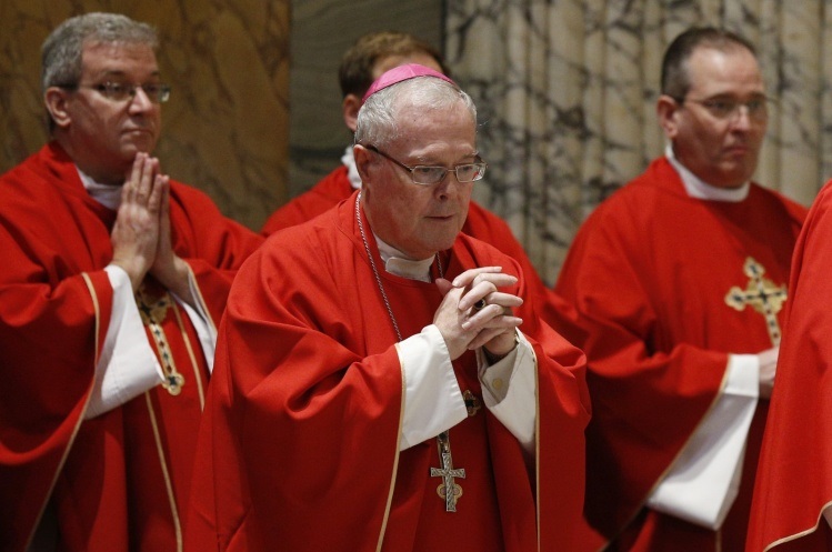 Bishop Michael J. Hoeppner and other U.S. bishops concelebrate Mass in Rome, January 15, 2020 (CNS photo/Paul Haring).