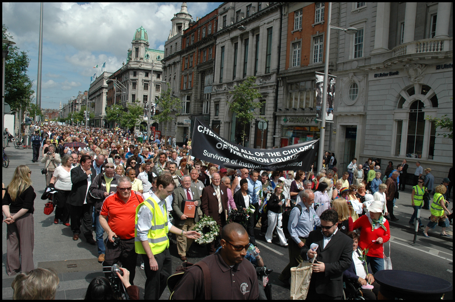 Survivors of Institutional Abuse in Ireland march on Dáil with thousands of supporters on June 10, 2009. Indymedia / Richard Whelan.