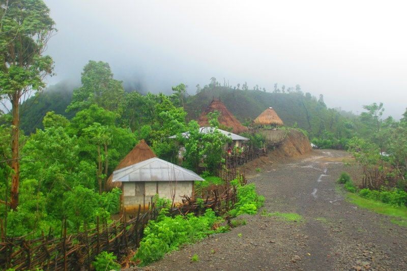 The main street in Kutet.