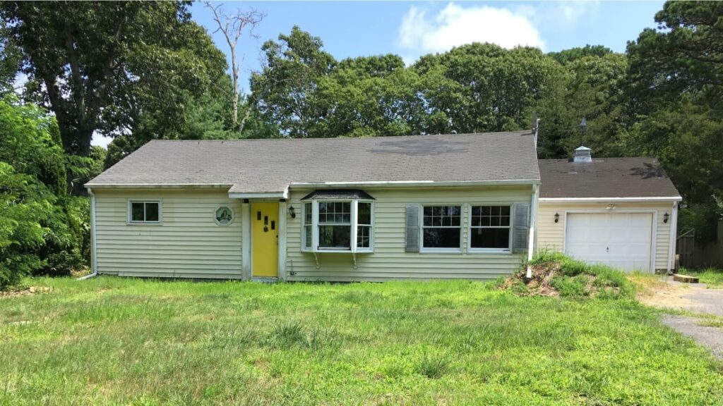 Father Malone’s dilapidated cottage in the Hamptons.  Courtesy Jenny Grosvenor