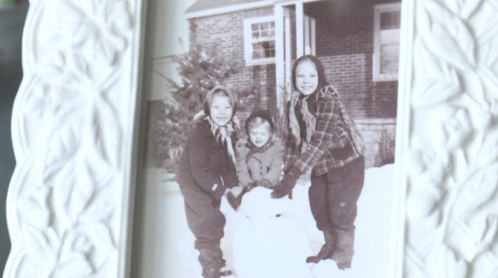 Sue Lauber-Fleming with her siblings in the early 1940s.