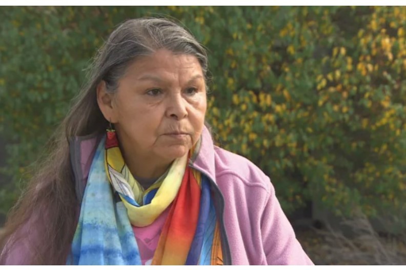 Gerry Shingoose is a residential school survivor who lives in Winnipeg. She was forced to attend the Muscowequan Residential School in Saskatchewan from 1962 to 1971. (Marouane Refak / Radio-Canada)