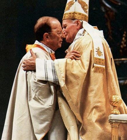 Marcial Maciel embraced by Pope John Paul II in a 1991 ceremony marking the 50th anniversary of the Legion of Christ order. Image: Photo by Maria Dipaola/MCT/Tribune News Service via Getty Images