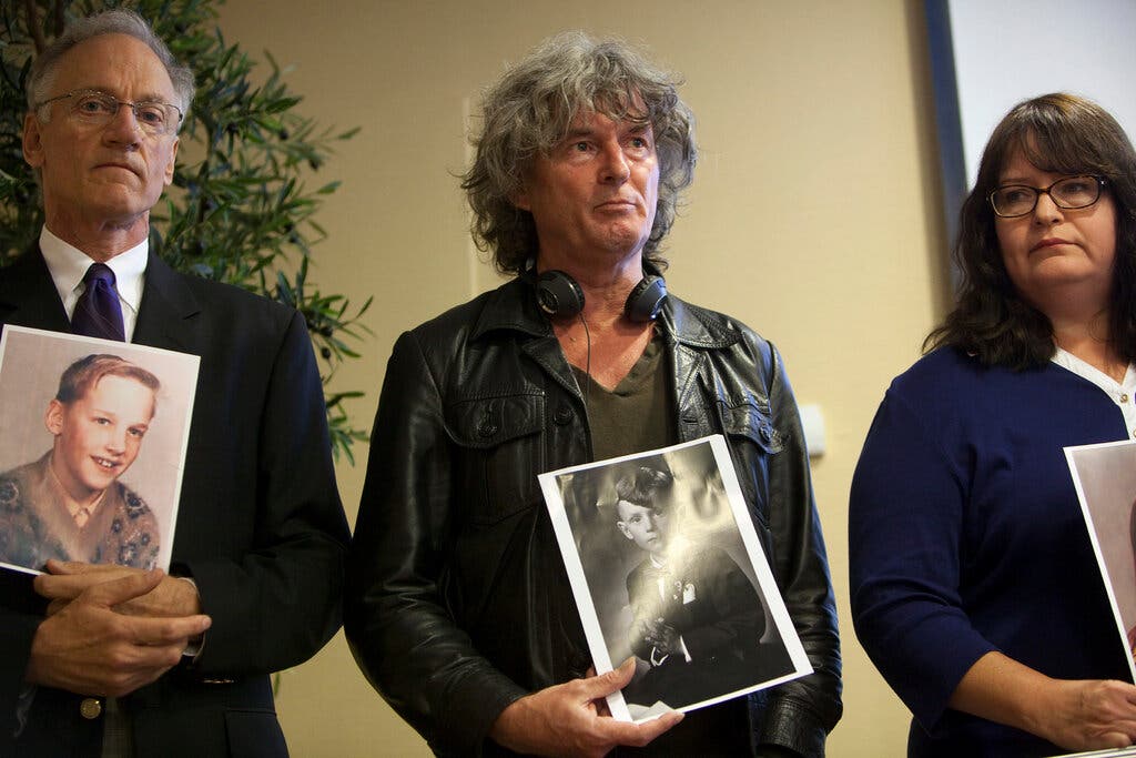 Mr. Saviano with two others who were abused as children by priests, Bert Smeets and Rita Milla, at a news conference in Voorburg, the Netherlands, in 2011.Credit...Rob Keeris/Associated Press